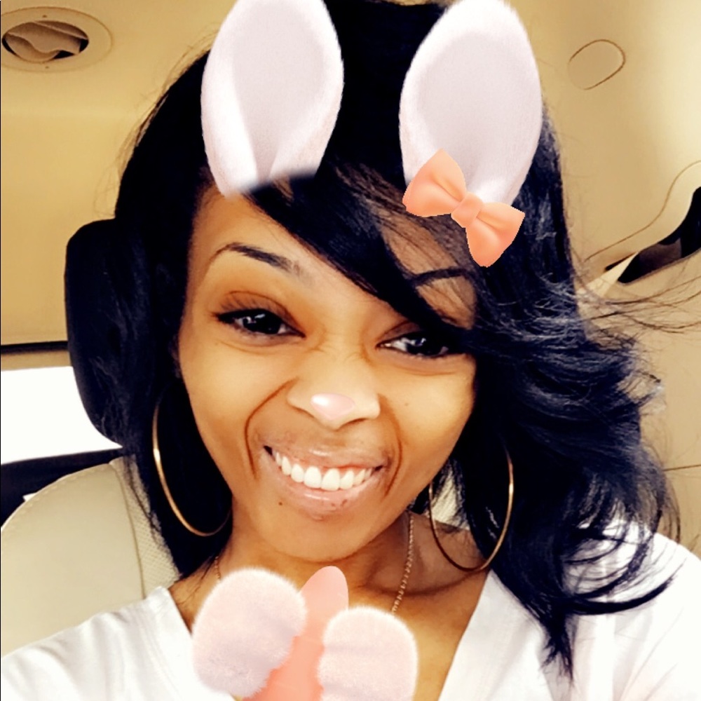 Meet your Posher, Pee